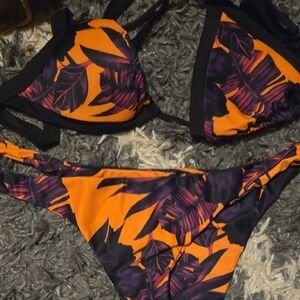 Vibrant Leaf Print Bikini Set